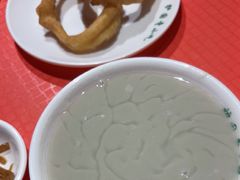-护国寺小吃店(红莲南路店)