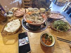 -阿婆情腊排骨火锅(金虹路店)