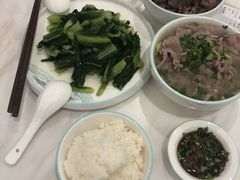 -犇逸·乐山跷脚牛肉·四川现炒(览海店)