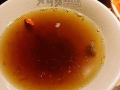 -老牌坊云南鱼豆花火锅(哈西万达店)