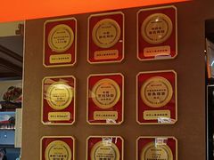 -阿瓦山寨·湘菜现炒·剁椒鱼头王(咸阳总店)