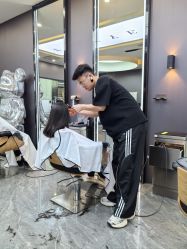 -藤野造型烫染·漂发