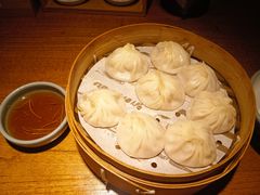 -馋三尺蟹粉小笼(人民广场店)