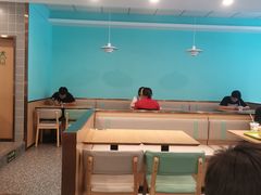 大堂-老乡鸡(肥东彩虹新城店)