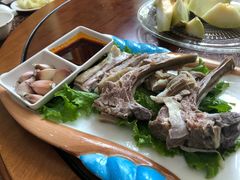 手抓羊肉-伊帆食府·青海地方特色美食