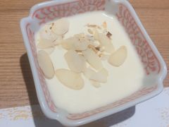 杏仁豆腐-隐鮨日料(北辰三角洲店)