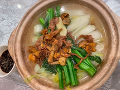 鲜味鱼汤浸时蔬-白云宾馆·白云宴餐厅