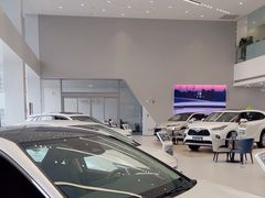 -贵阳通源广汽丰田4S店(诚信南路店)