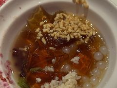 -渝是乎酸菜鱼·川渝小炒(新世界百货望京店)