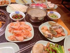-釜御山海鲜烤肉火锅自助(新城市中心店)