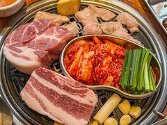 -唯成•韩国炭火烤肉 유성고기