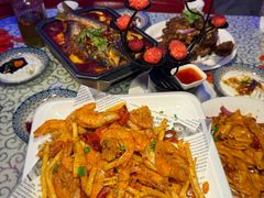 -巴特餐饮6加1音乐餐吧·新疆菜