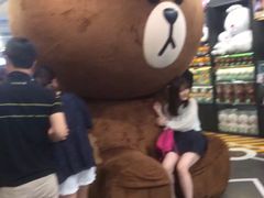 -LINE FRIENDS Garosu-gil Flagship Store