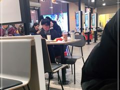 大堂-麦当劳(成都时代奥特莱斯店)