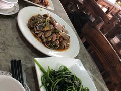 -四川小胡子海鲜(丁村万人海鲜广场店)