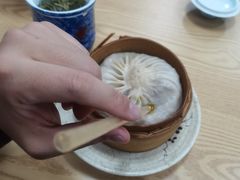 蟹黄汤包-迎扬春茶社(闻喜路店)