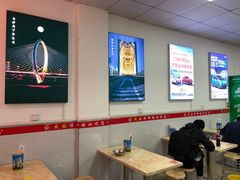 大堂-凤张螺蛳粉·爽口粉(跃进路总店)