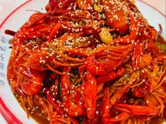 -海盗船. 龙虾烧烤. 酒馆