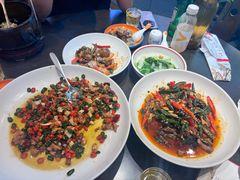 -川流不息·地道川菜·小龙虾(松东路店)