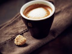 -Who乎coffee&bar