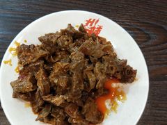 -爆炸头阿姨小四川正宗川味小吃(无任何分店)