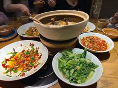 -吃饭皇帝大(长宁龙之梦店)