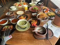 -包整·丝娃娃(一览甲秀楼风景店)