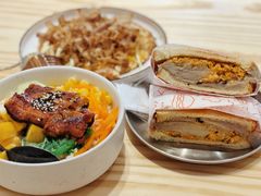 咸蛋黄芋泥吐司-okie dokie鱼酱泼奇(金鱼巷店)