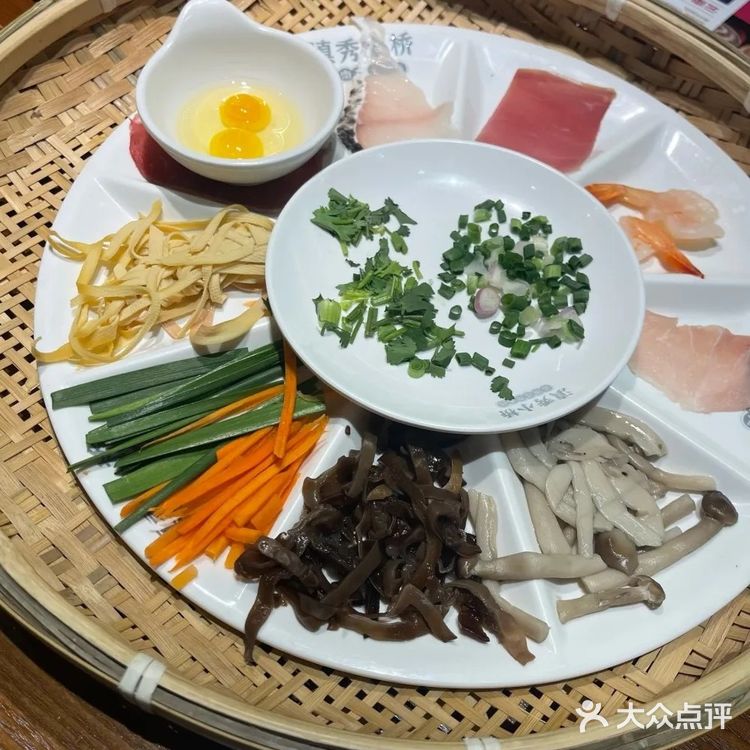 今天的幸福是米线~