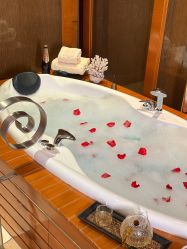 -青岛香格里拉·氣水疗中心