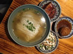 -老外婆本帮面(塔城路店)