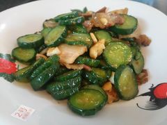 脆瓜炒肉-刘姐啤酒鱼民族演艺餐厅(西街总店)