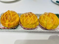 酥皮水牛奶菠萝包-陶陶居·雅园(凯华国际店)