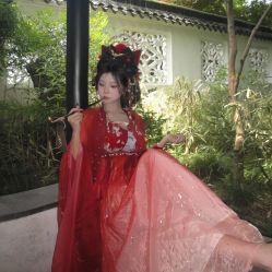 -一揽芳华汉服旗袍体验馆(拙政园店)