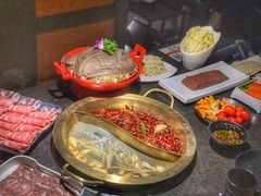 特色鸳鸯锅-锅说大脸毛肚重庆老火锅(佐阾店)
