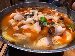 -老滇山寨•云南特色菜•地方菜•民族风情歌舞表演(金碧店)