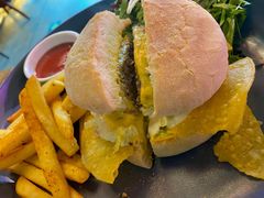 墨西哥香辣汉堡-Famous肥猫墨西哥音乐餐吧(五棵松华熙LIVE店)