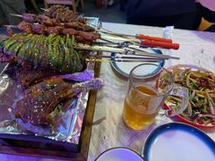 -海盗船. 龙虾烧烤. 酒馆