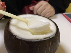 -志龙皇冠吃货椰子铺