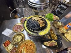 -胡悦里韩式烤肉(芝罘万达广场店)