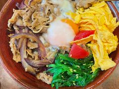 肥牛盖饭加温泉蛋-鸟鹏烧鸟居酒屋(仁恒梦中心店)