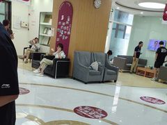 -雅悦齿科(顾村公园店)