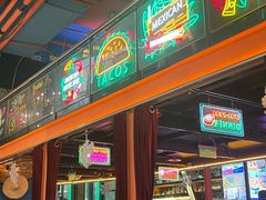 -Famous肥猫墨西哥音乐餐吧(五棵松华熙LIVE店)