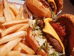 -The Habit Burger Grill 哈比特汉堡(复兴soho店)