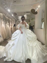 -艾米丽婚纱礼服