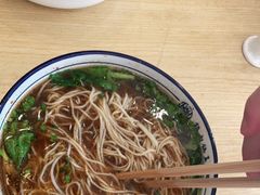 -镇南锅盖面馆(解放路店)