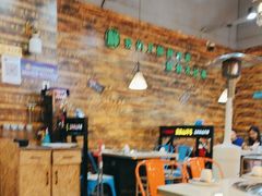 -哈尔滨烧烤·山河村铁锅炖(交大店)