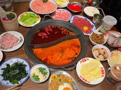 -萍姐火锅·公路夜市(武汉首店)