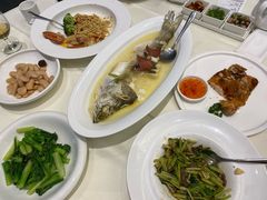 -万龙洲海鲜(大兴绿地缤纷城店)