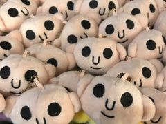 -莓园冰淇淋店
